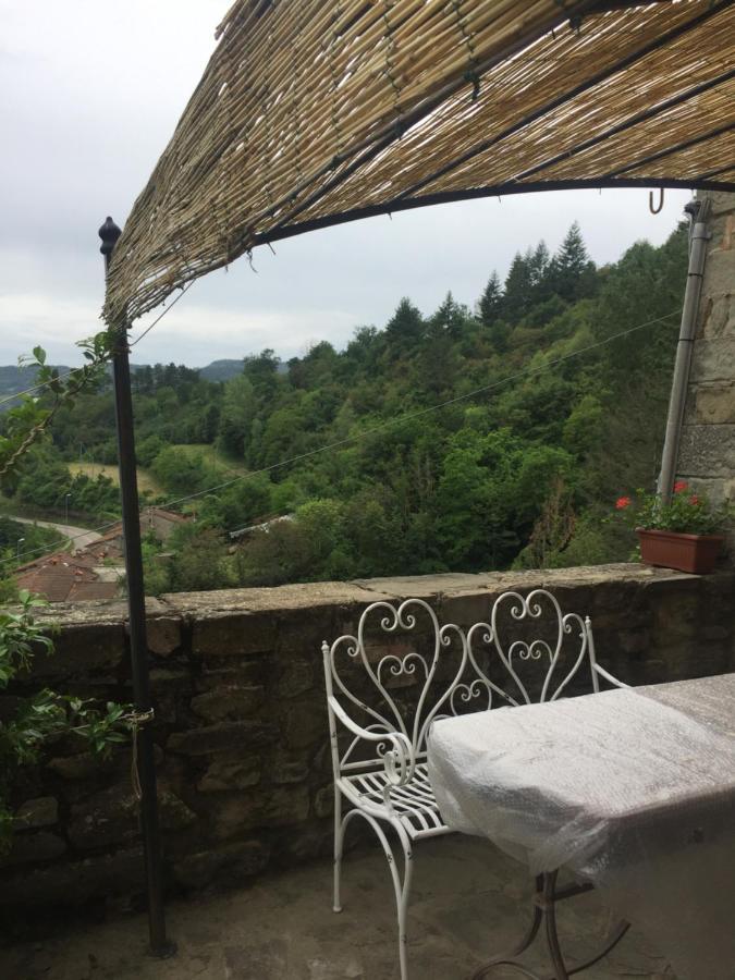 프라토베키오 Castello Di Urbech 아파트 외부 사진