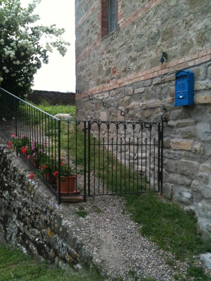 프라토베키오 Castello Di Urbech 아파트 외부 사진