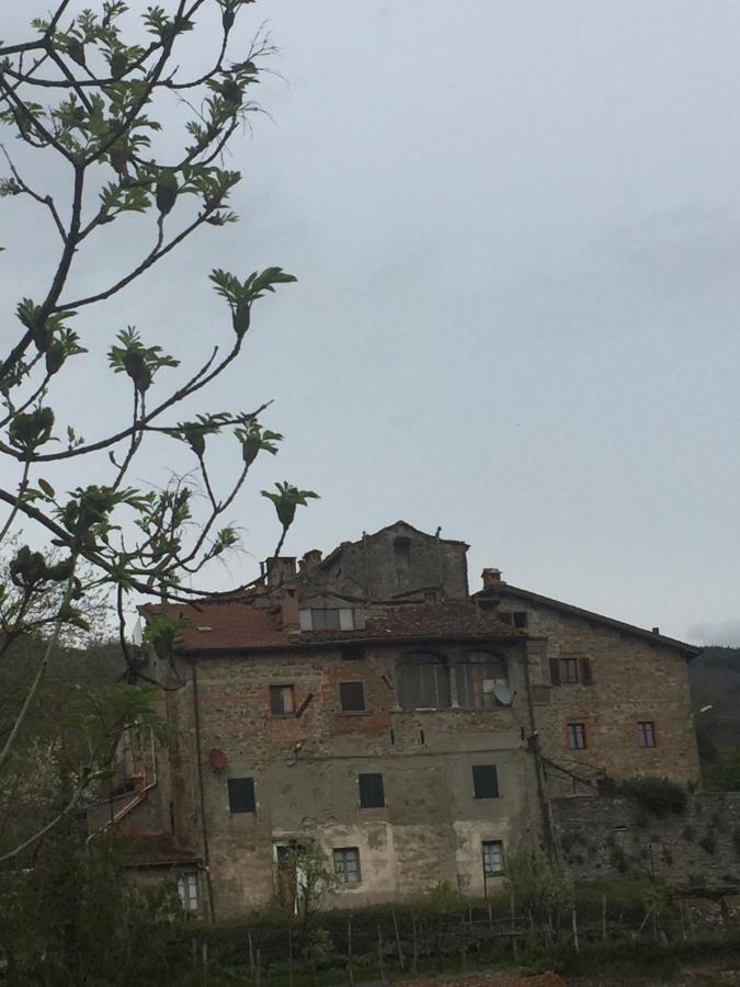 프라토베키오 Castello Di Urbech 아파트 외부 사진