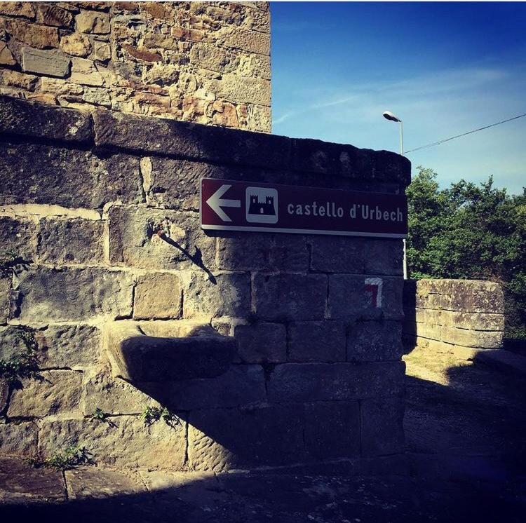 프라토베키오 Castello Di Urbech 아파트 외부 사진